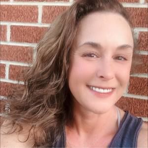 Meet your Posher, Stefanie